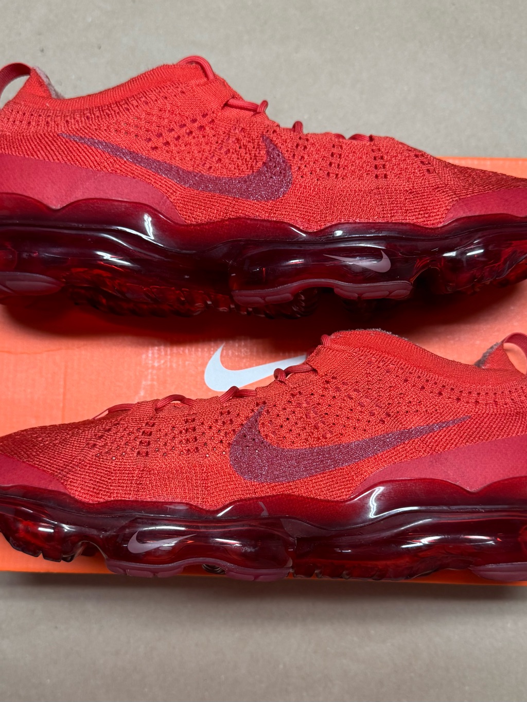 Nike Air Vapormax Flyknit 2023 Triple Red Men’s Size 13 Running Shoes Nds!